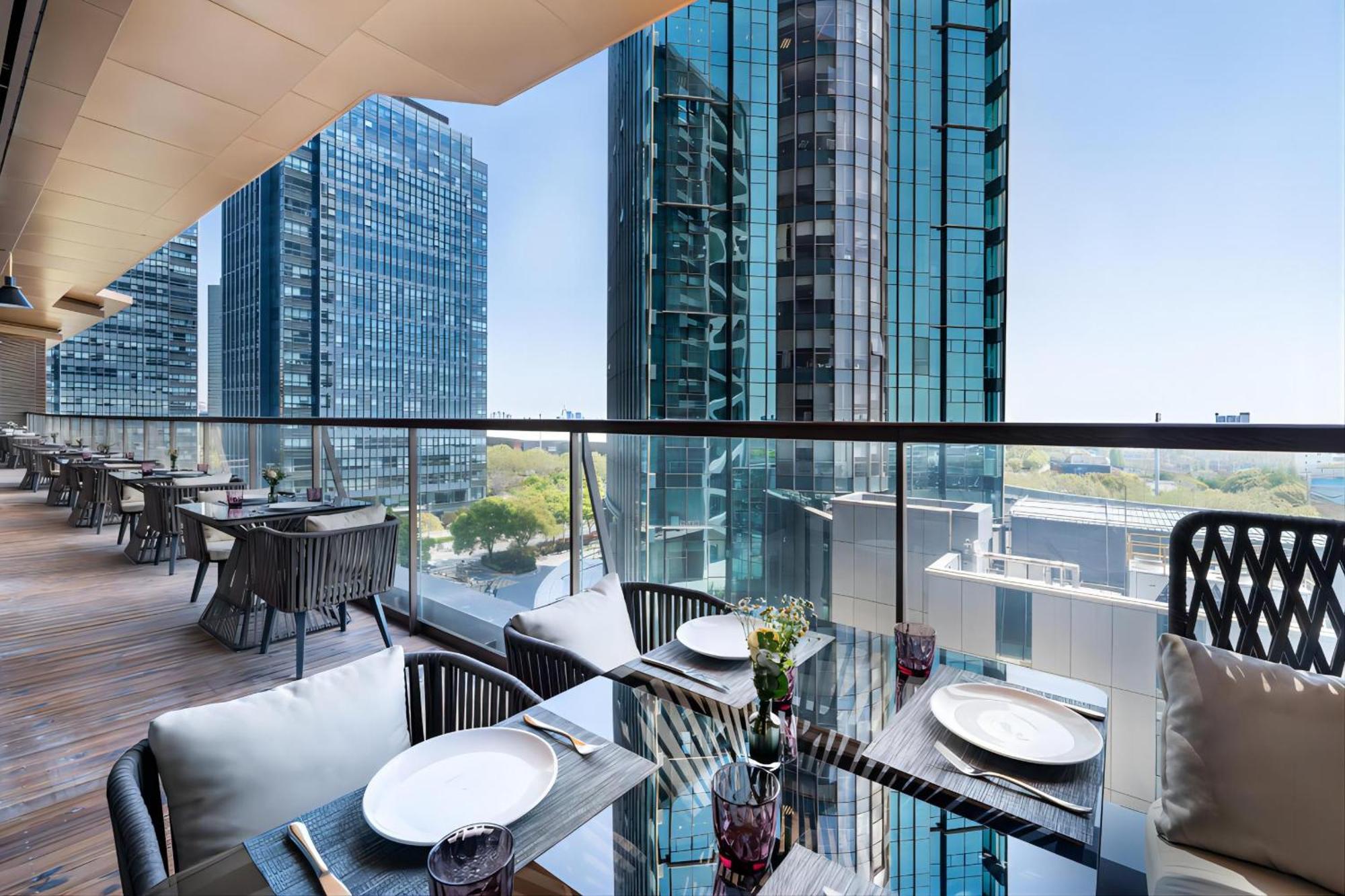 Intercityhotel New International Expo Center Hotel